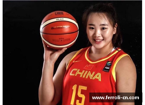 15vip太阳集团韩旭与刘禹彤：双塔联手，中国女篮勇夺大运会金牌 - 副本